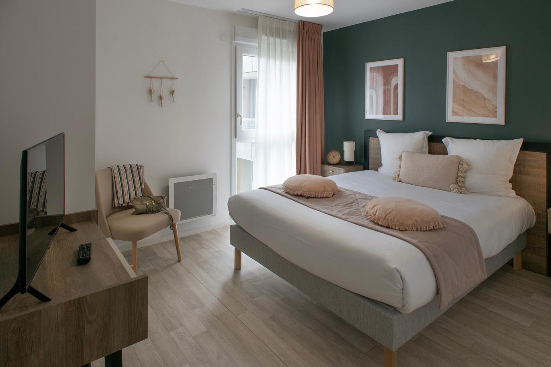 Residence Services Seniors - Domitys Les Jardins D'Ahna Ντινάν Εξωτερικό φωτογραφία