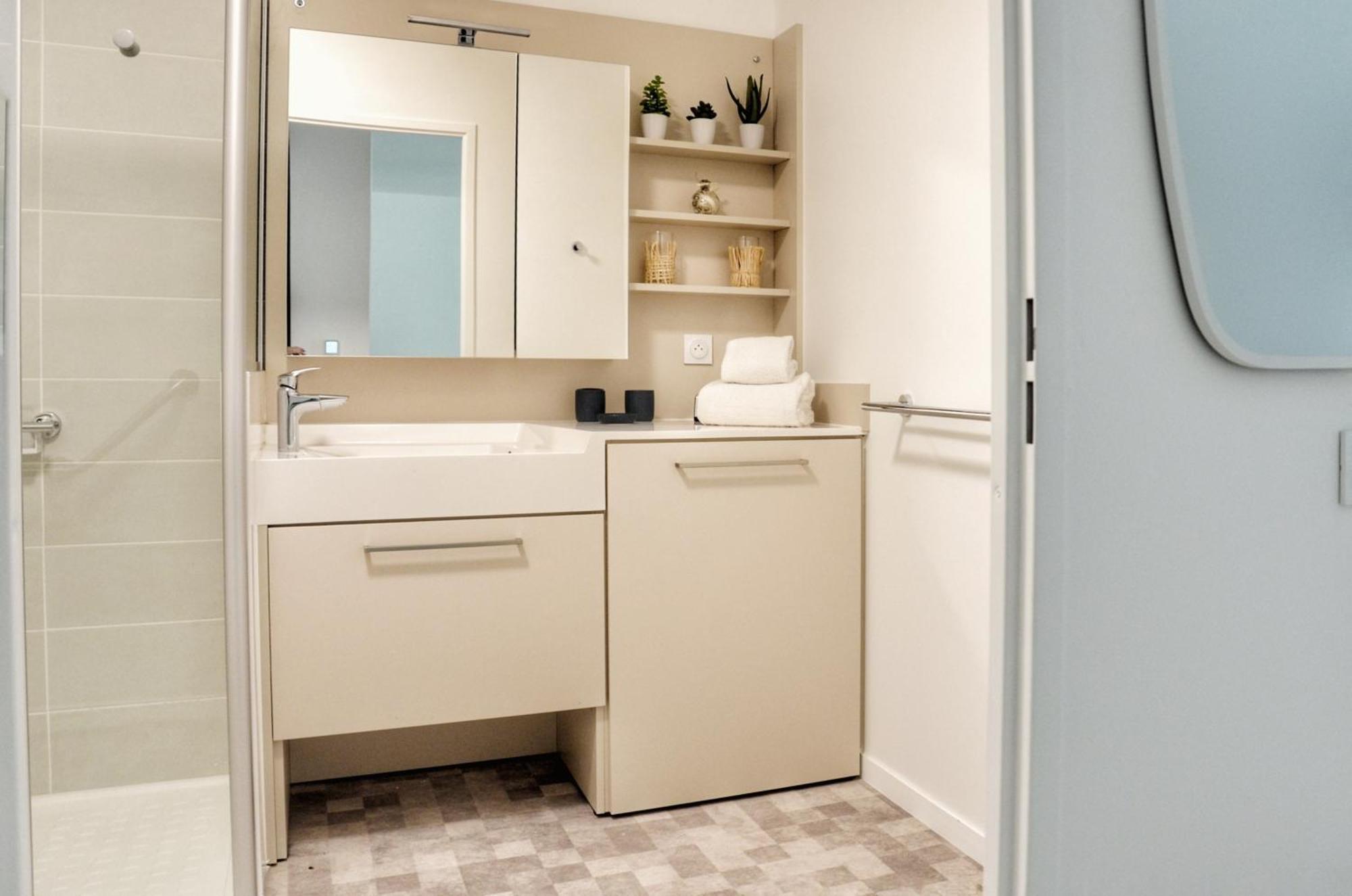 Residence Services Seniors - Domitys Les Jardins D'Ahna Ντινάν Εξωτερικό φωτογραφία